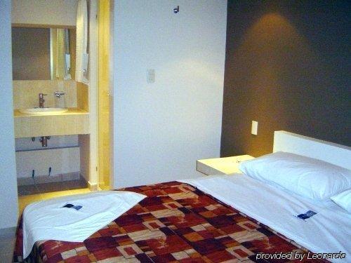 Hotel 402 Monterrey Bagian luar foto